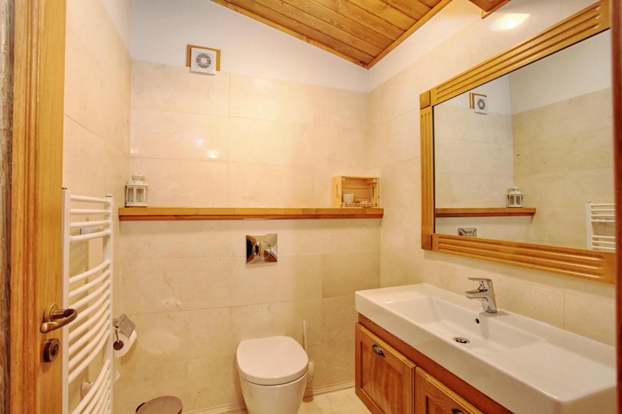 Villa Four Seasons Ράζλογκ Εξωτερικό φωτογραφία